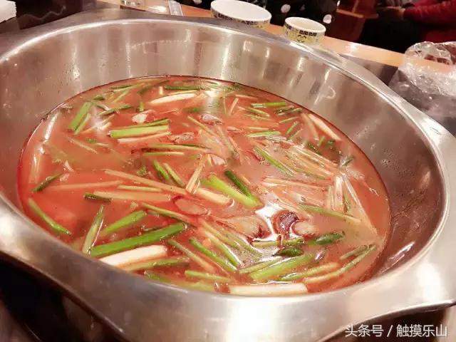 对不起，我要去夹江“区”了！