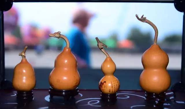 老炮儿豪车揭秘,老炮儿拿了什么东西