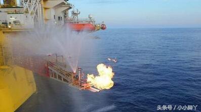 可燃冰与普通能源相比有什么优点,可燃冰是怎么样形成的有哪些优点