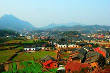 介绍一下湖南岳阳,湖南岳阳有什么出名的地方吗