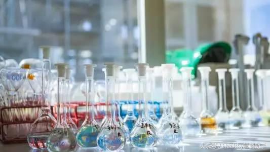 晚期肺腺癌靶向药治疗方案,肺鳞癌晚期目前最好的治疗方案