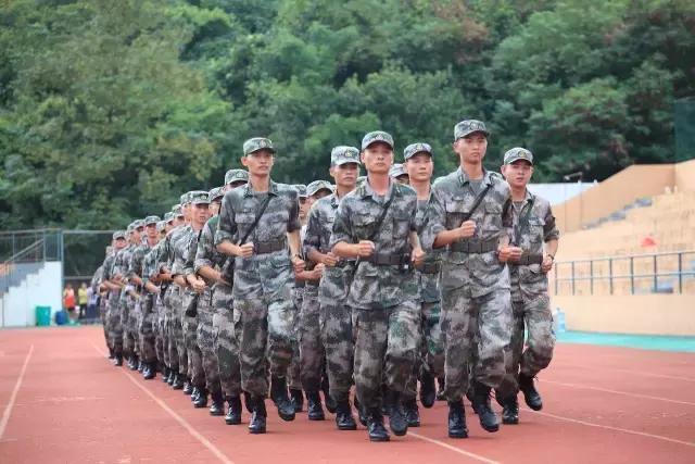 暗恋教官要表白吗,暗恋教官4年了怎么办