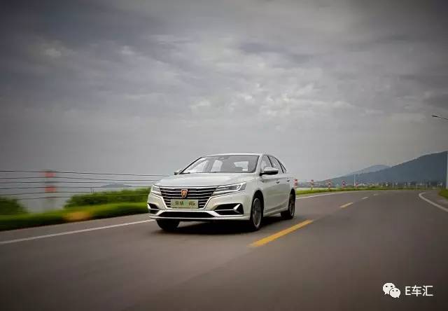 荣威ei6插电混合多少钱,荣威ei6插电车油耗