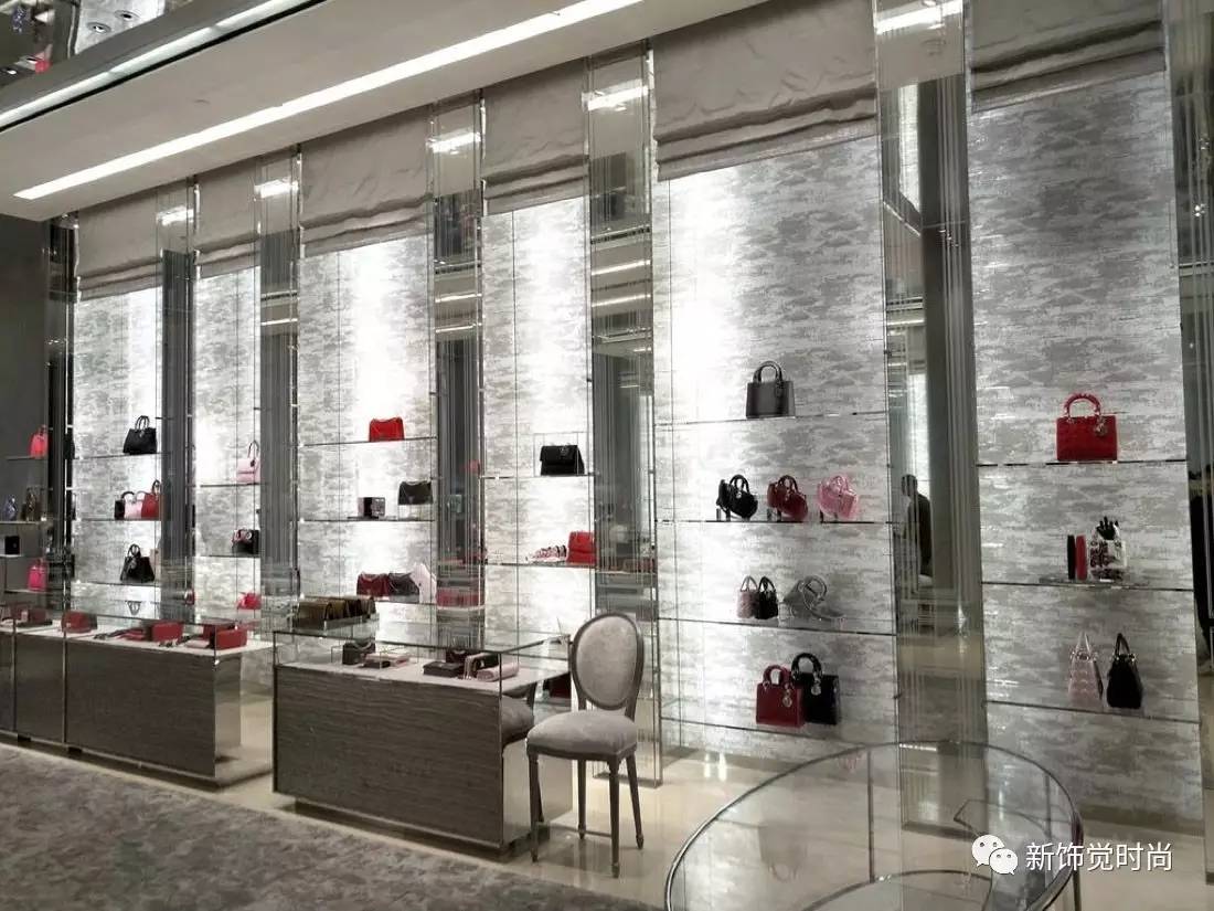 春夏dior服装店陈列,男装dior服装店陈列