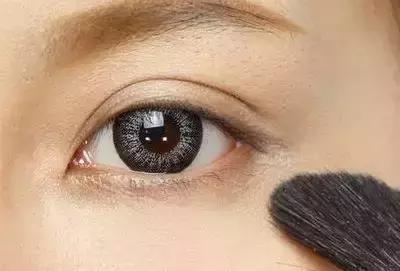 色斑暗沉没有光泽,遮不掉的黑眼圈祛不掉的痘印