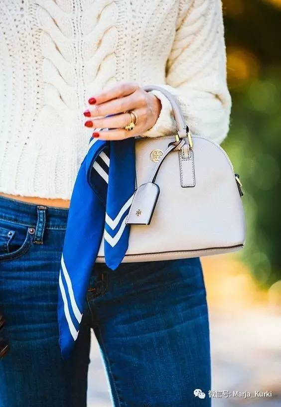 丝巾如何修复包带,包包带坏了如何用丝巾修复