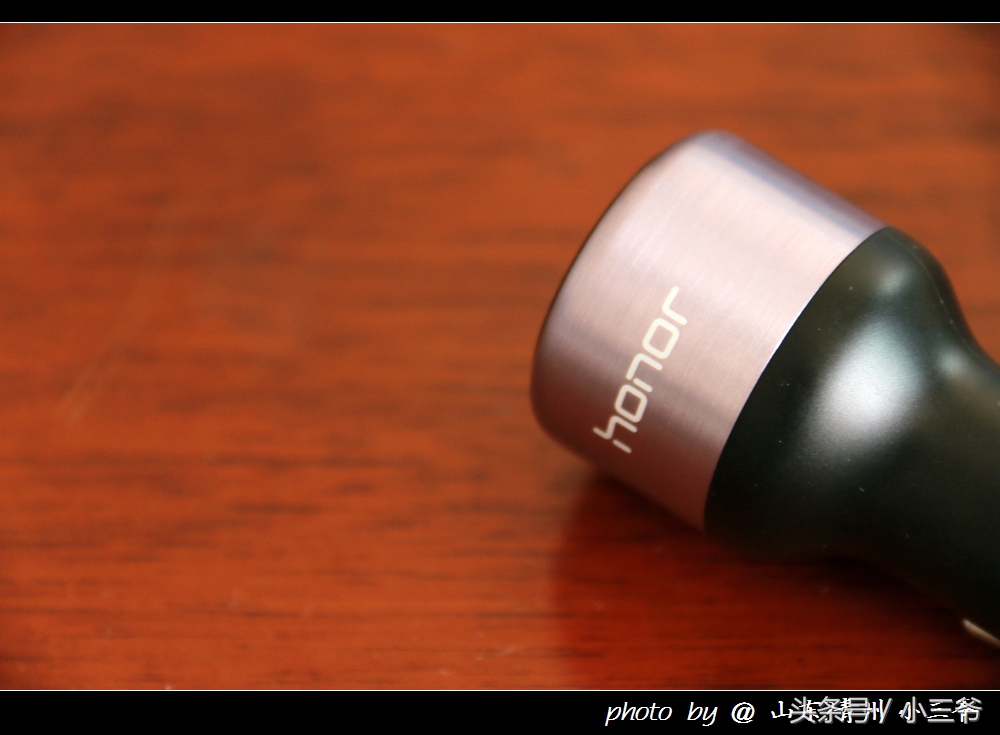 荣耀超级车载充电器,荣耀车载充电器原装正品