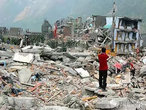 5.12汶川大地震真实影像实录,5.12汶川大地震官方纪录片