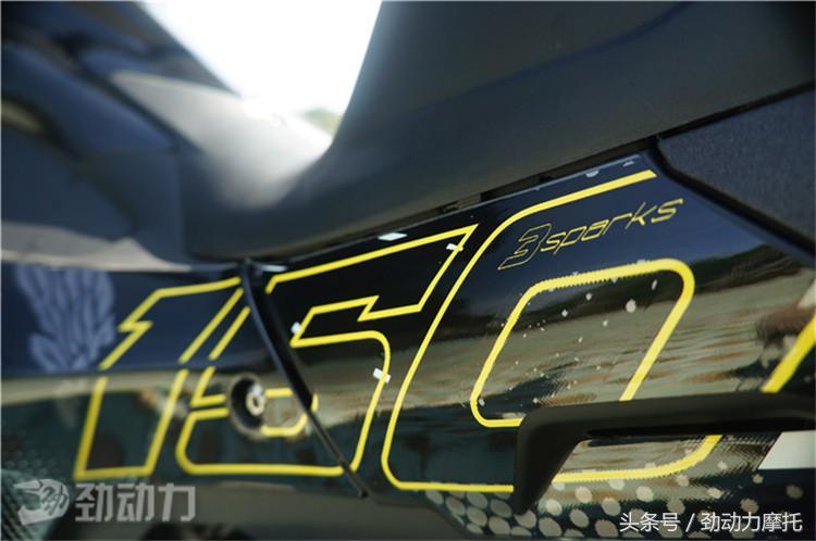 贝纳利弯梁rfs150i可以装尾箱吗,贝纳利弯梁rfs150i测评