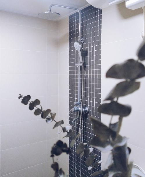 花洒出水孔太细怎样清理,花洒喷头有污垢怎么处理