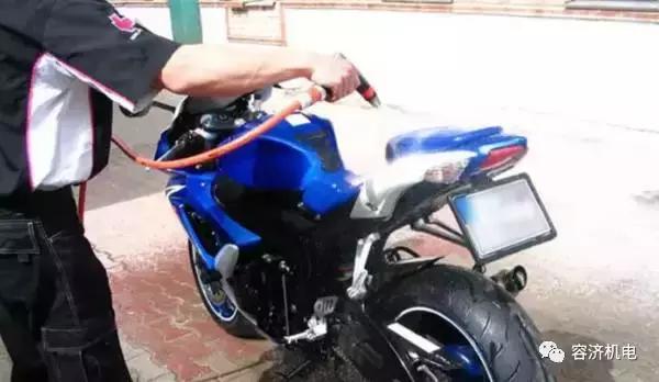 如何让自己的摩托车焕然一新,摩托车有点旧了怎么变新