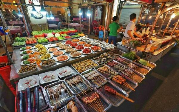 烧烤小摊挣钱吗,烧烤店怎么三个月赚100万