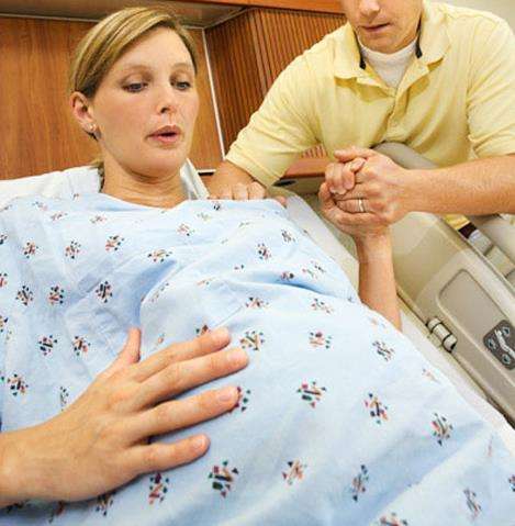 怎么可以判断出胎膜早破,如果发现胎膜早破能保胎吗