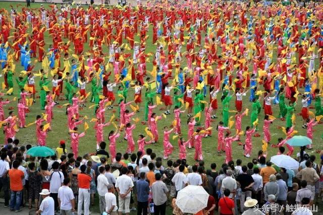 对不起，我要去夹江“区”了！