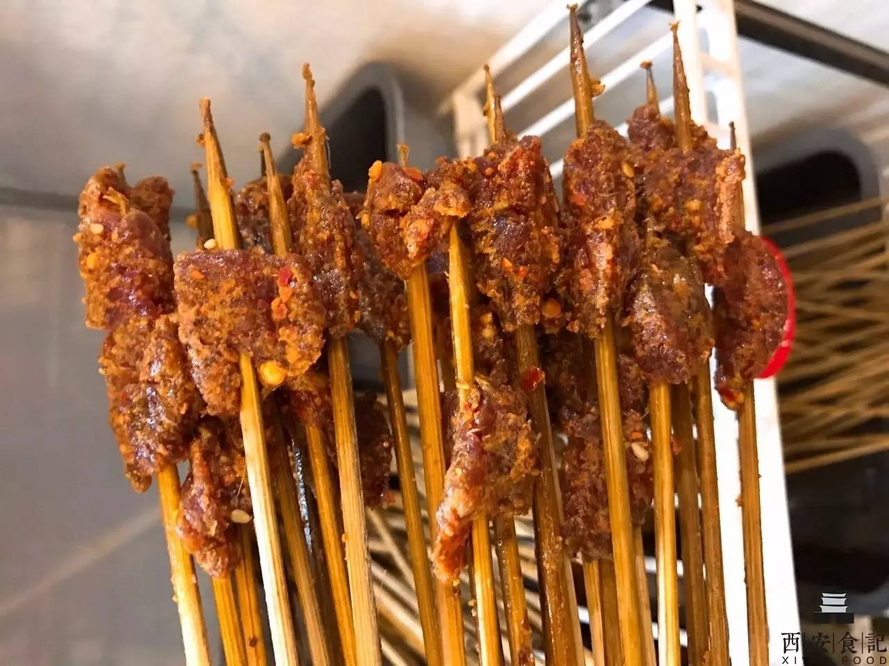 老字号的串串店太惊艳了来撸串啊,这家串串又好吃又便宜