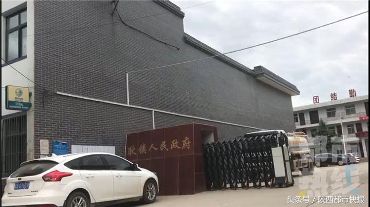 拉土车倒土违法吗,拉土车拉挖掘机违法吗