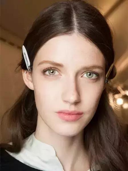 色斑暗沉没有光泽,遮不掉的黑眼圈祛不掉的痘印