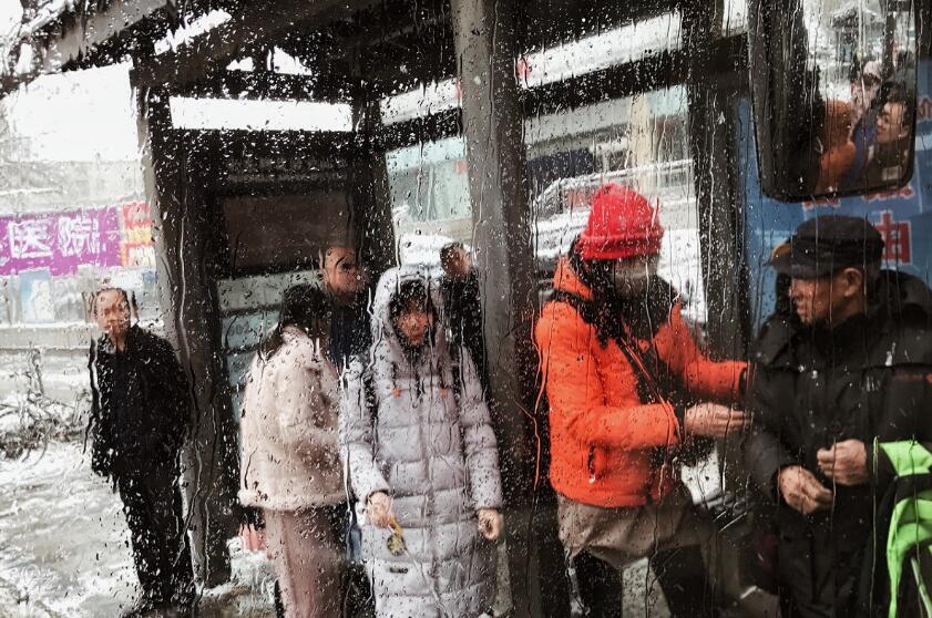 刚毕业和男朋友去外地城市发展,刚毕业和男朋友异地应该过去吗