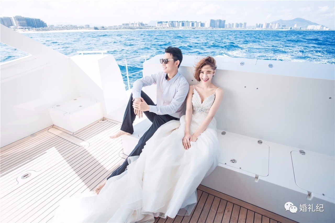 拍婚纱照怎么选婚纱和西服,拍婚纱怎么选影楼