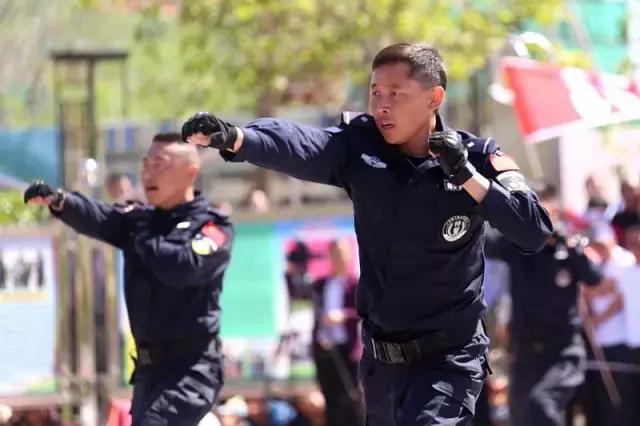 全市政法系统庆祝自治区成立70周年汇报演练扎鲁特篇纪实