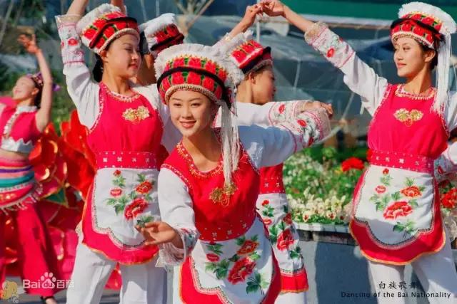 白族女人的服饰图片,大理白族服饰手绘图