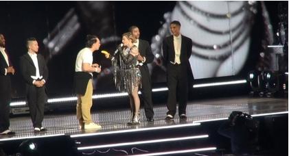 我为娜姐狂！扒扒视麦当娜为偶像做疯狂事的华人明星