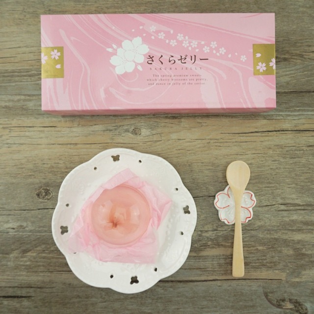 日本签证免银行卡,日本签证和再留资格不一样吗