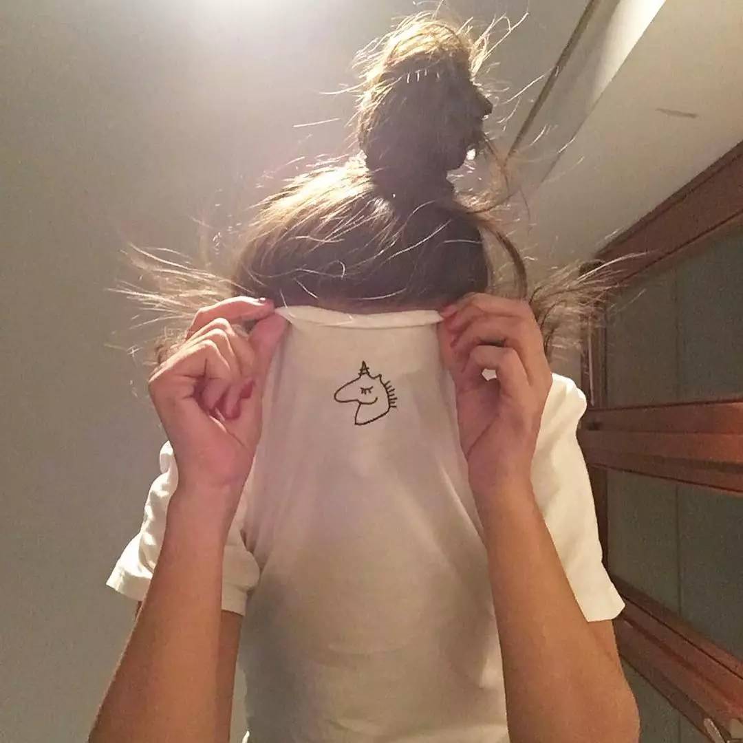 牛仔t恤时尚,比较好看的基础款t恤