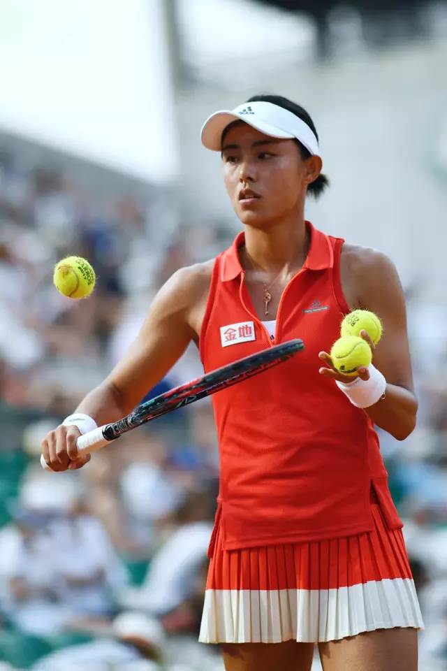 法网女单王蔷第二轮直播,2017温网王蔷vs大威