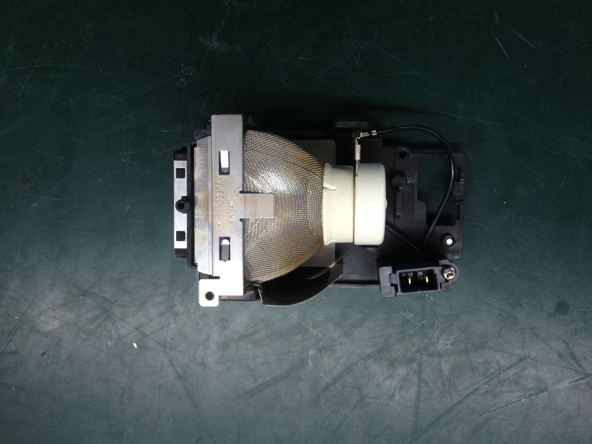 三洋plc-xm1500c投影仪换灯泡,三洋投影机灯泡更换方法