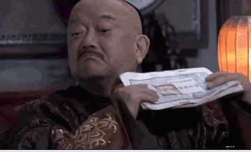 儿子等待父母回来过年,儿子还没几天就要回家探亲