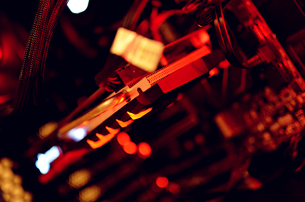 gtx1050ti能玩严阵以待吗,gtx1050ti可以玩暗区突围