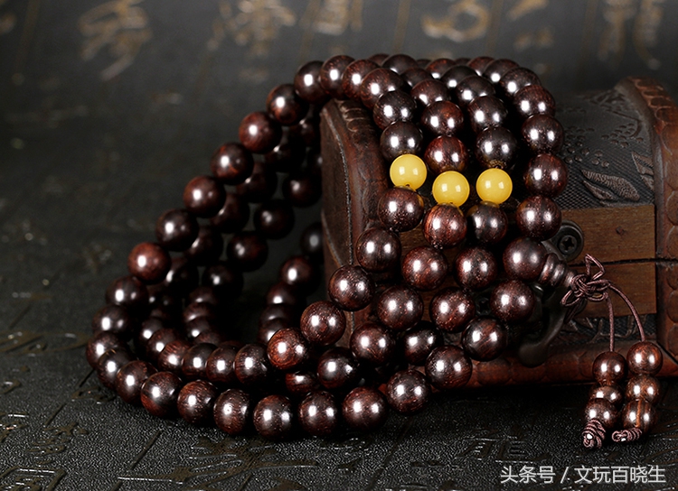 你了解檀木手串吗,檀木的手串有什么好处