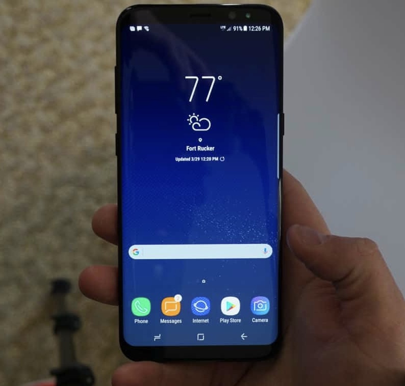 三星GalaxyS8/S8+国行木有货，网友买个港版压压惊