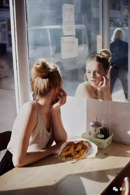 浅的痘坑点阵激光一次能行吗,痘坑做黄金微针好还是点阵激光好