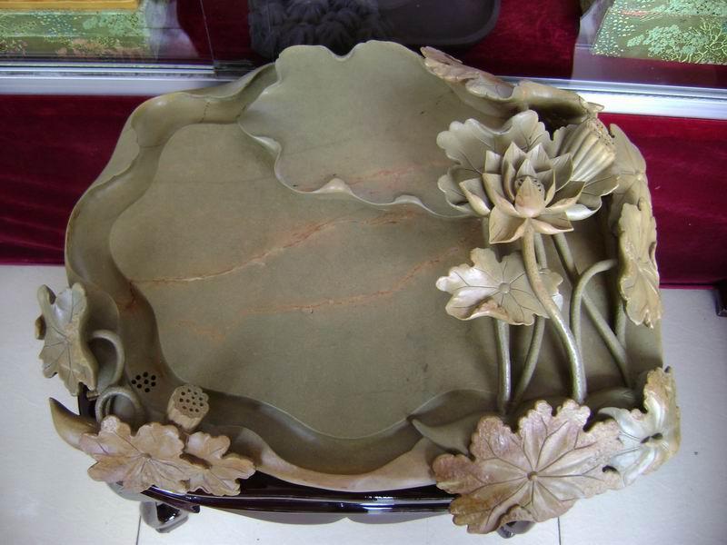 文房四宝笔墨纸砚的砚指的是什么,文房四宝指笔墨纸砚应该是砚吗