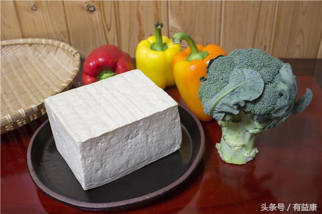 关于继发性高血压的饮食原则和宜忌