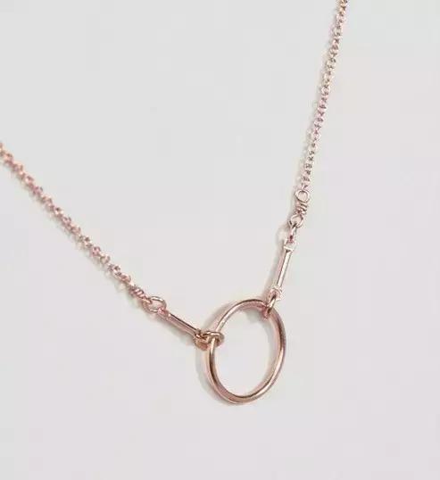 色斑暗沉没有光泽,遮不掉的黑眼圈祛不掉的痘印