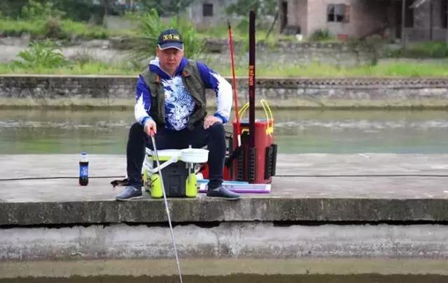 行营慈利X11战队，掐鱼比赛火爆上演