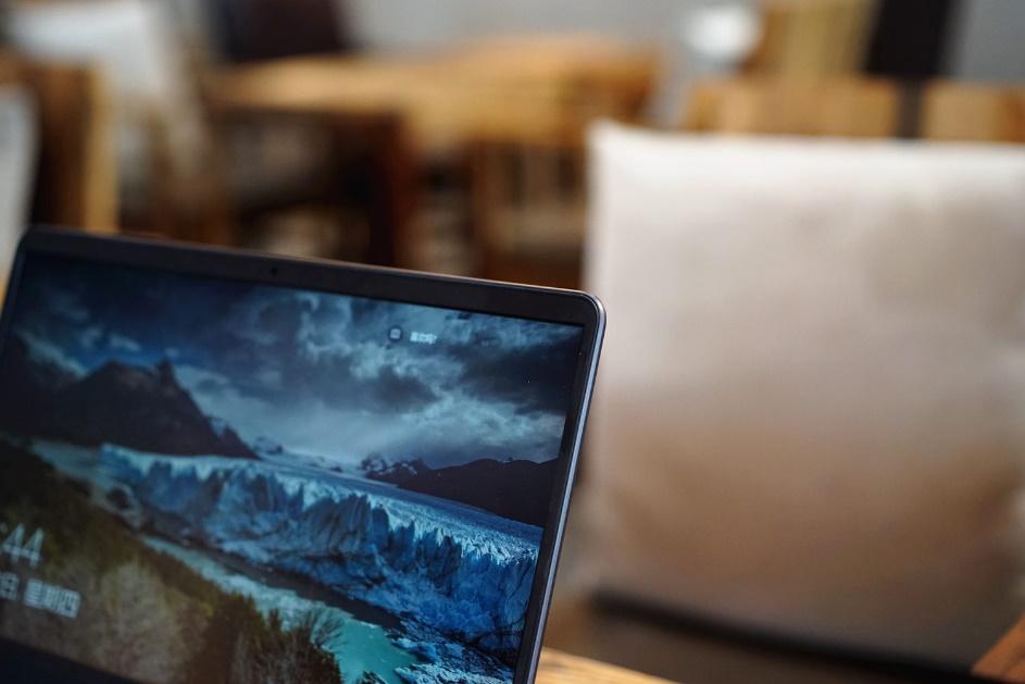 华硕灵耀u4100uq加内存,华硕灵耀u4100uq7200尊爵蓝