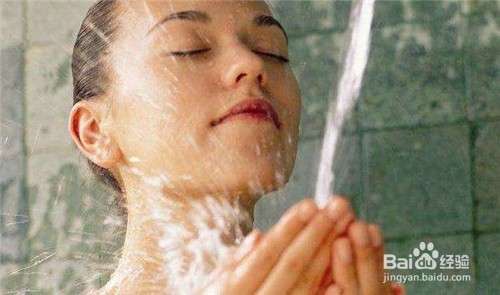 卫生巾忘带怎么化解,忘带卫生巾了怎么用纸巾解决