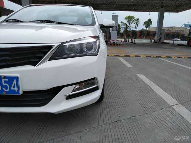 外观犀利豪华运动兼备,2018款悦翔v7