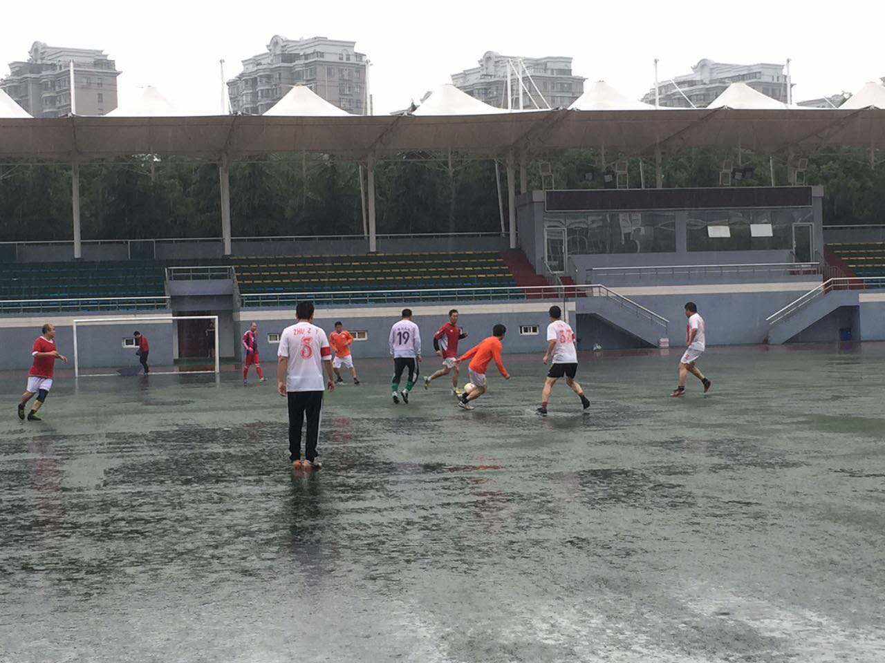 踢球者分析,如何决定踢球风格