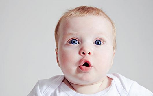 宝宝烂嘴角能用红霉素软膏吗,春季宝宝容易烂嘴角三招轻松改善