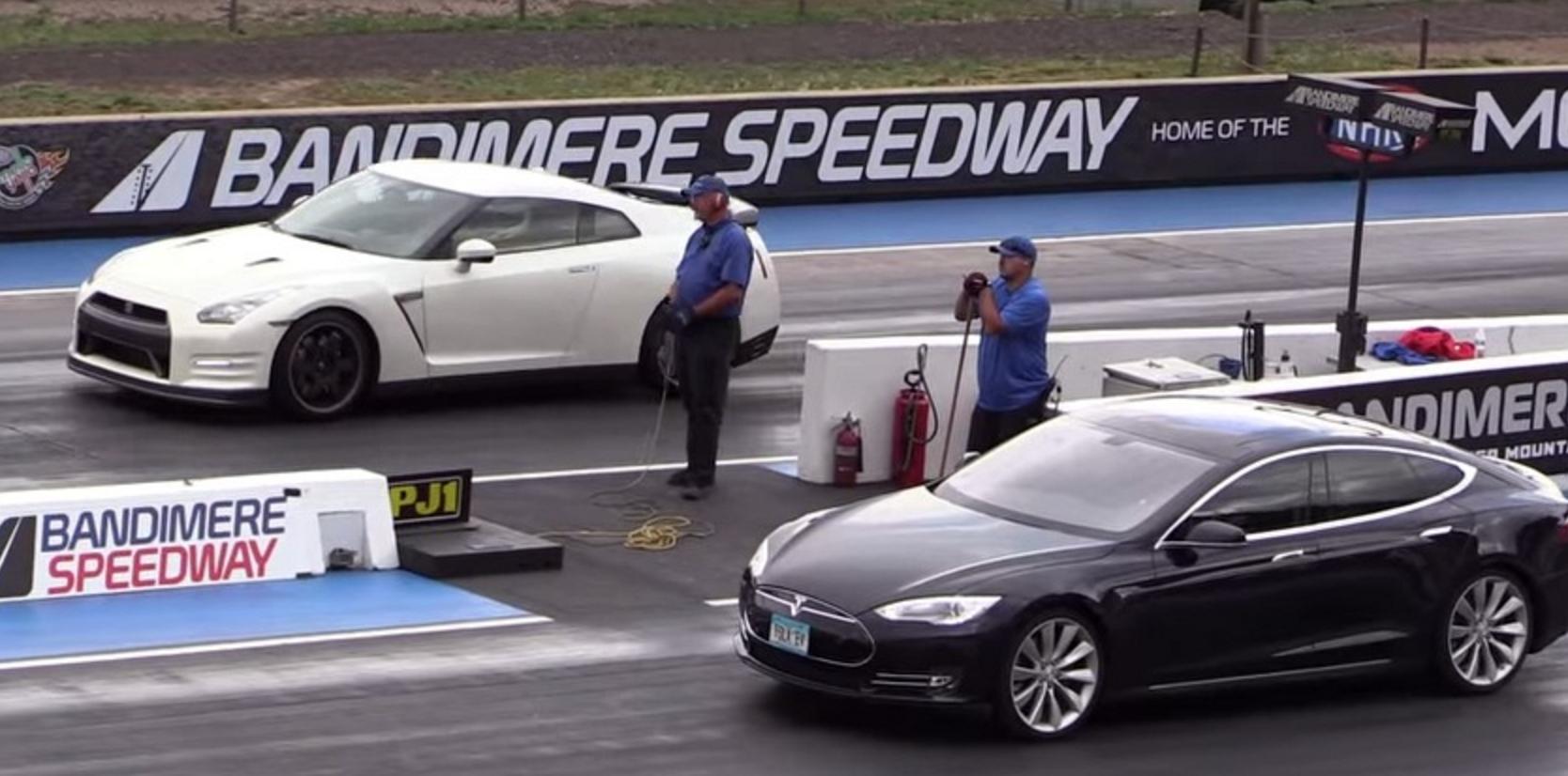 特斯拉的爆款即将到来，立贴明天这个时候看看model3实现没