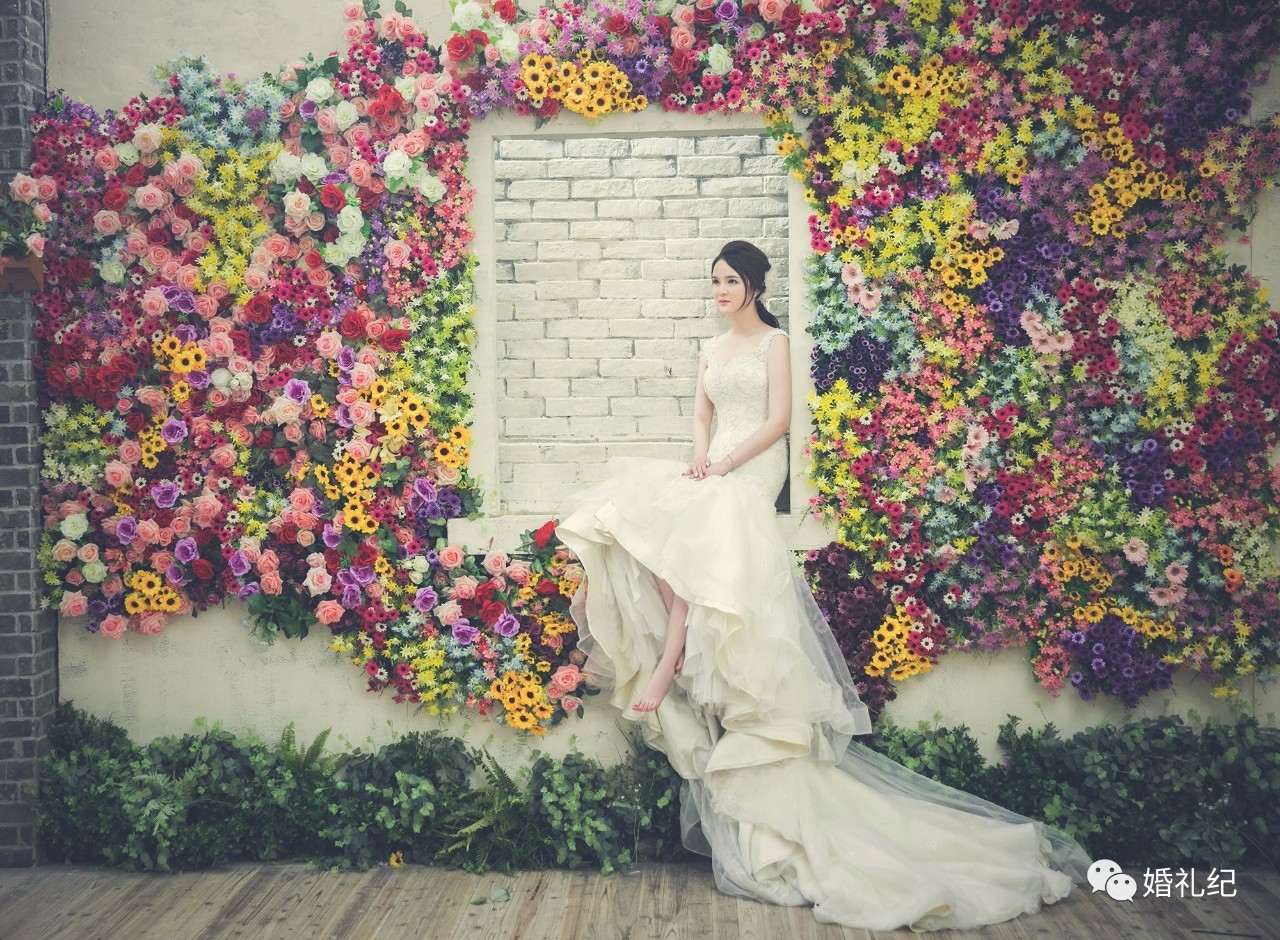 拍婚纱照怎么选婚纱和西服,拍婚纱怎么选影楼
