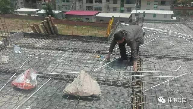 框架结构自建房地基筏板基础,自建房老基础与新筏板基础的结合