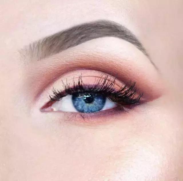 眼影盘哪家性价比高,值得购买的眼影盘大牌