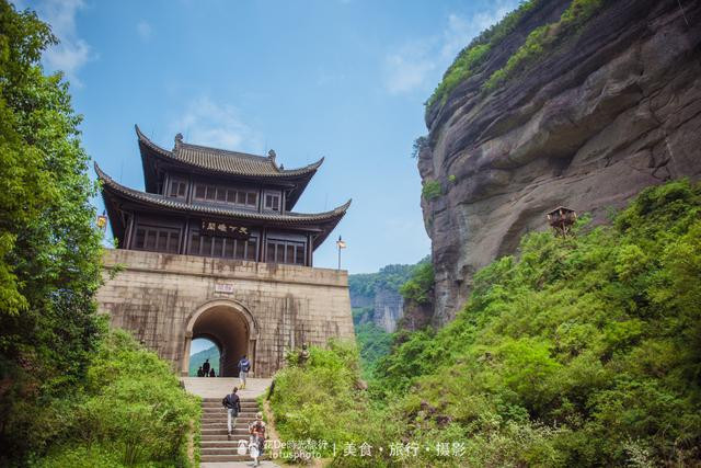 云在青天水在瓶深度讲解,云在青天水在瓶全文