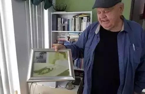 为了复活50年前的“冷冻人”，这个维修工背负了半世纪的骂名